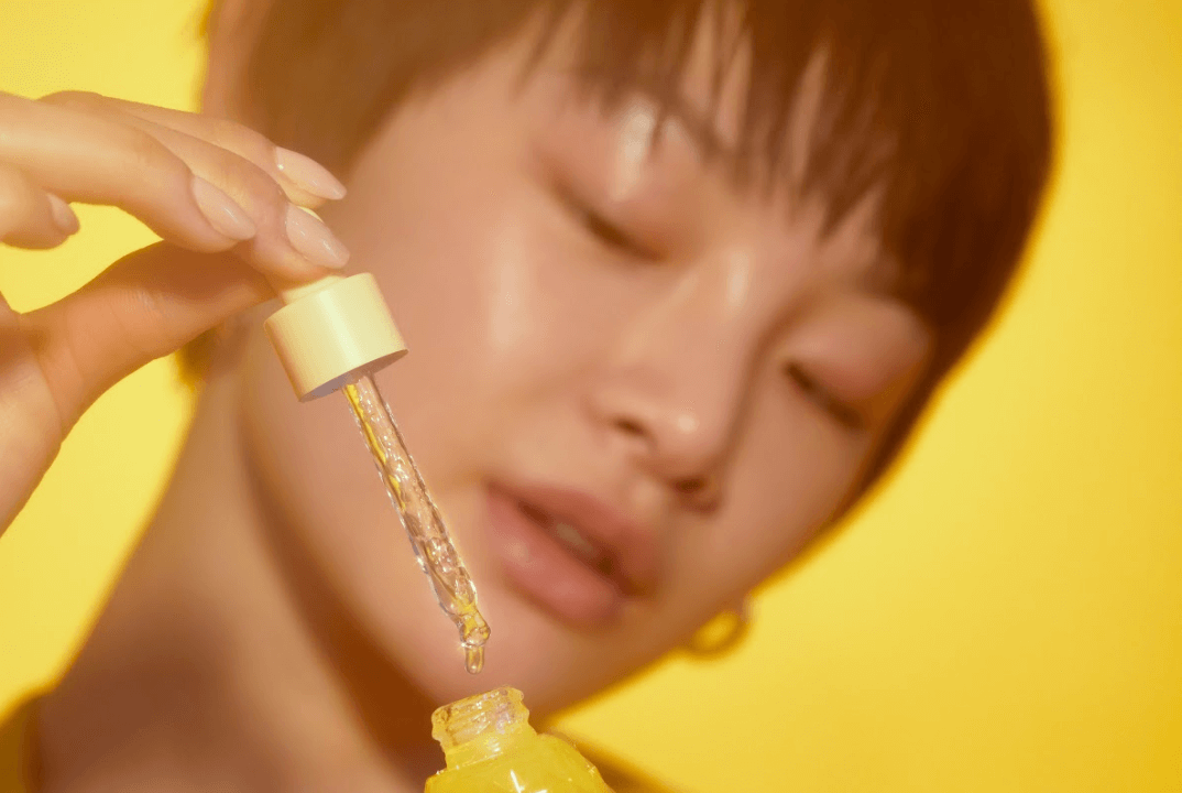 glow recipe Pineapple-C Bright Serum